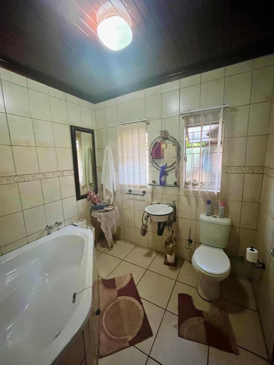 3 Bedroom Property for Sale in Wilkoppies North West